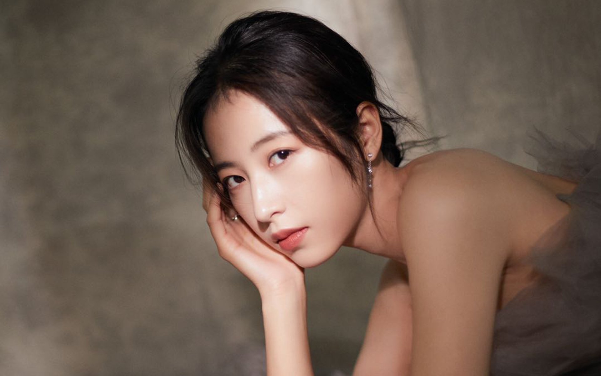 乔纳·隆戈的橄榄球生涯：永远被铭记的超凡表现，乔伯罗橄榄球