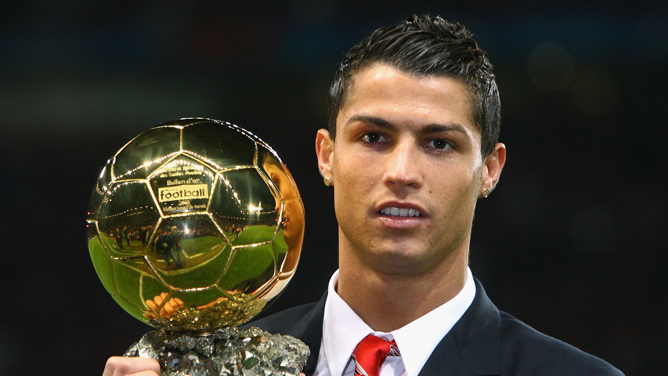 C罗表示世界杯非人生终极梦想,梅西称夺冠如孩子诞生般伟大,c罗和梅西世界杯踢过比赛吗